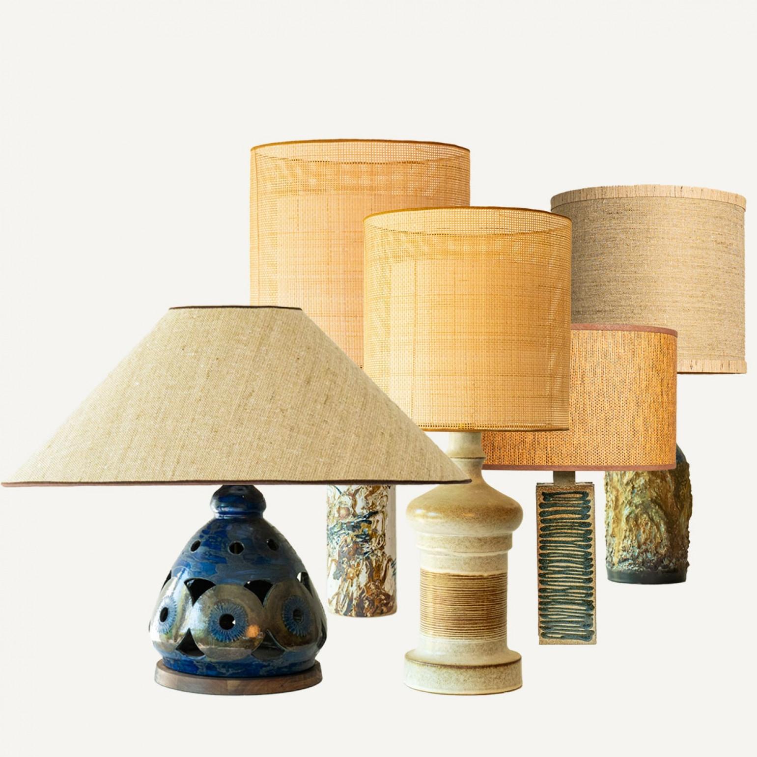 1 der 5 Multicolor Keramik-Tischlampen, Lampenschirme aus Seide von R. Houben (Dänisch) im Angebot