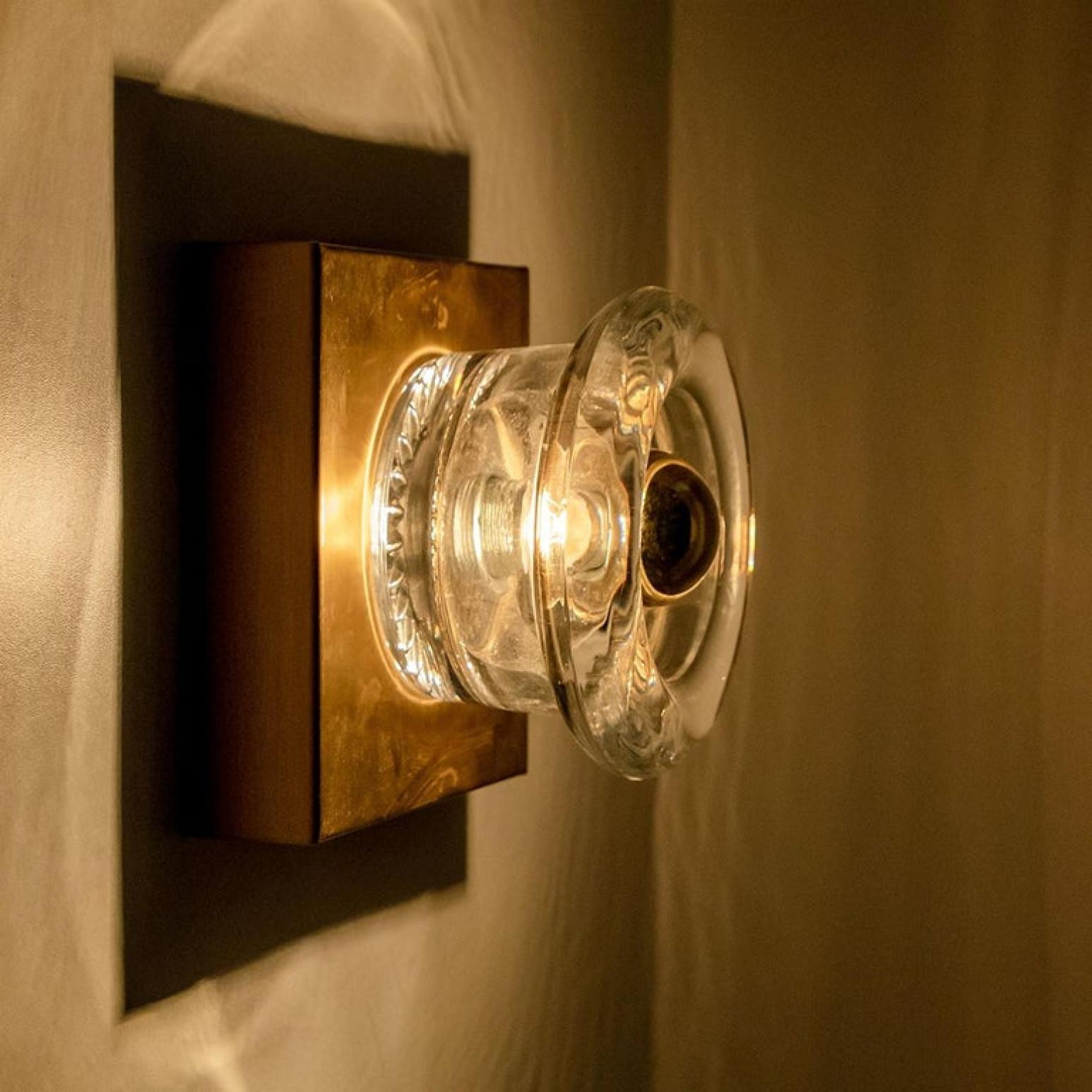 1 de los 5 Pares de Apliques de Pared de Latón Vidrio Empotrables Luces Cosack,  1970s Moderno de mediados de siglo en venta