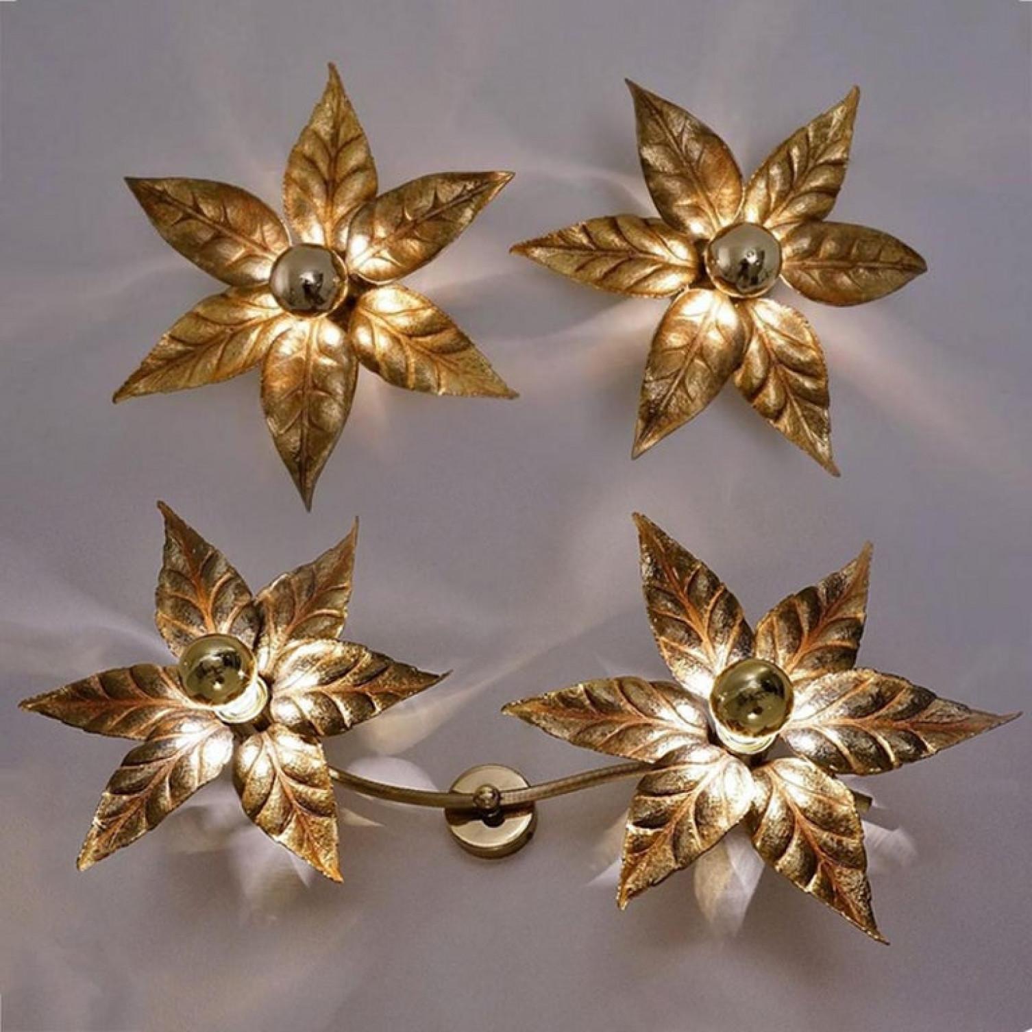 1 of the 5 Willy Daro Style Brass Double Flower Wall Lights, 1970s For Sale 7