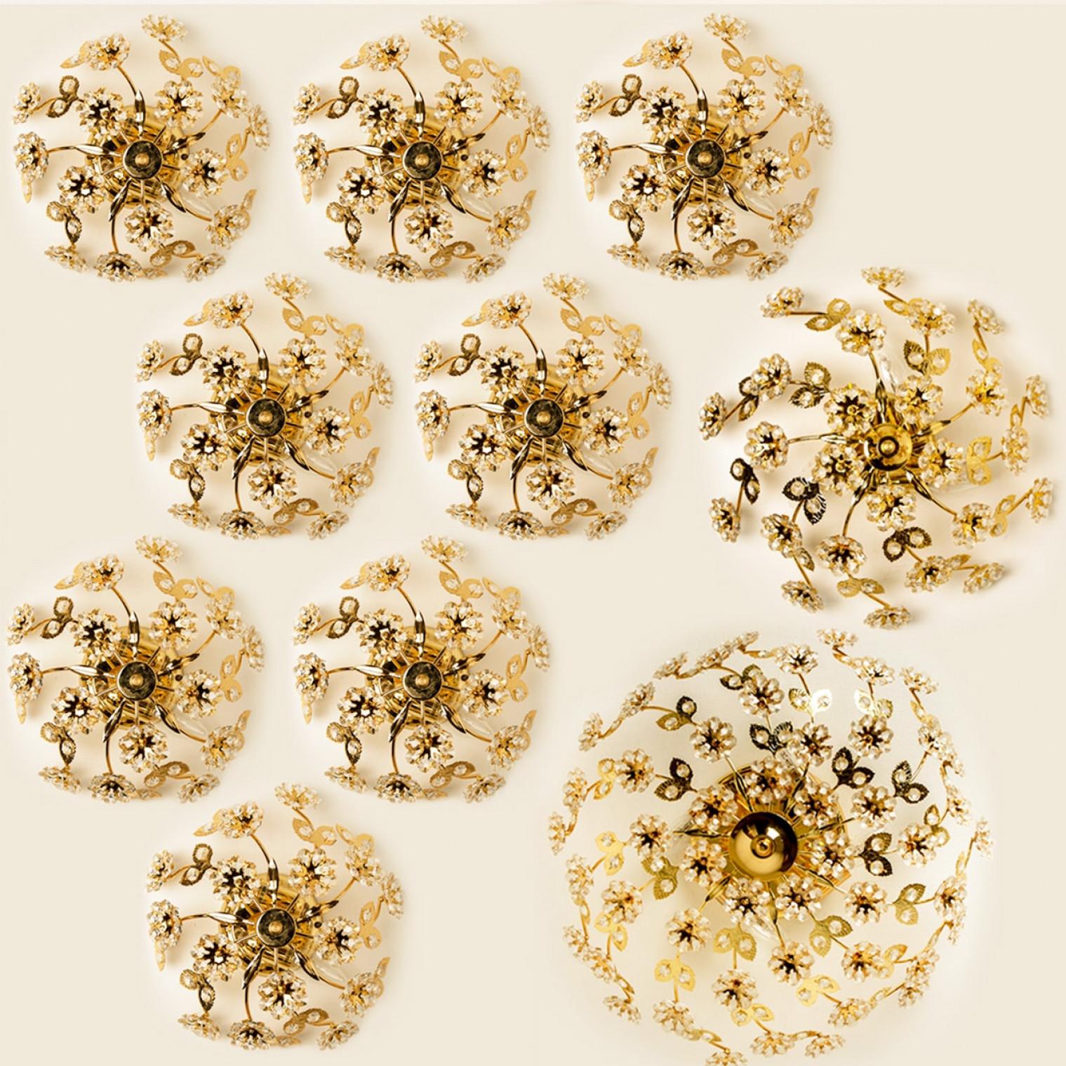 Altro 1 of the 5=several Gold-Plated Flower Wall Lights/ Flushmounts by Palwa in vendita