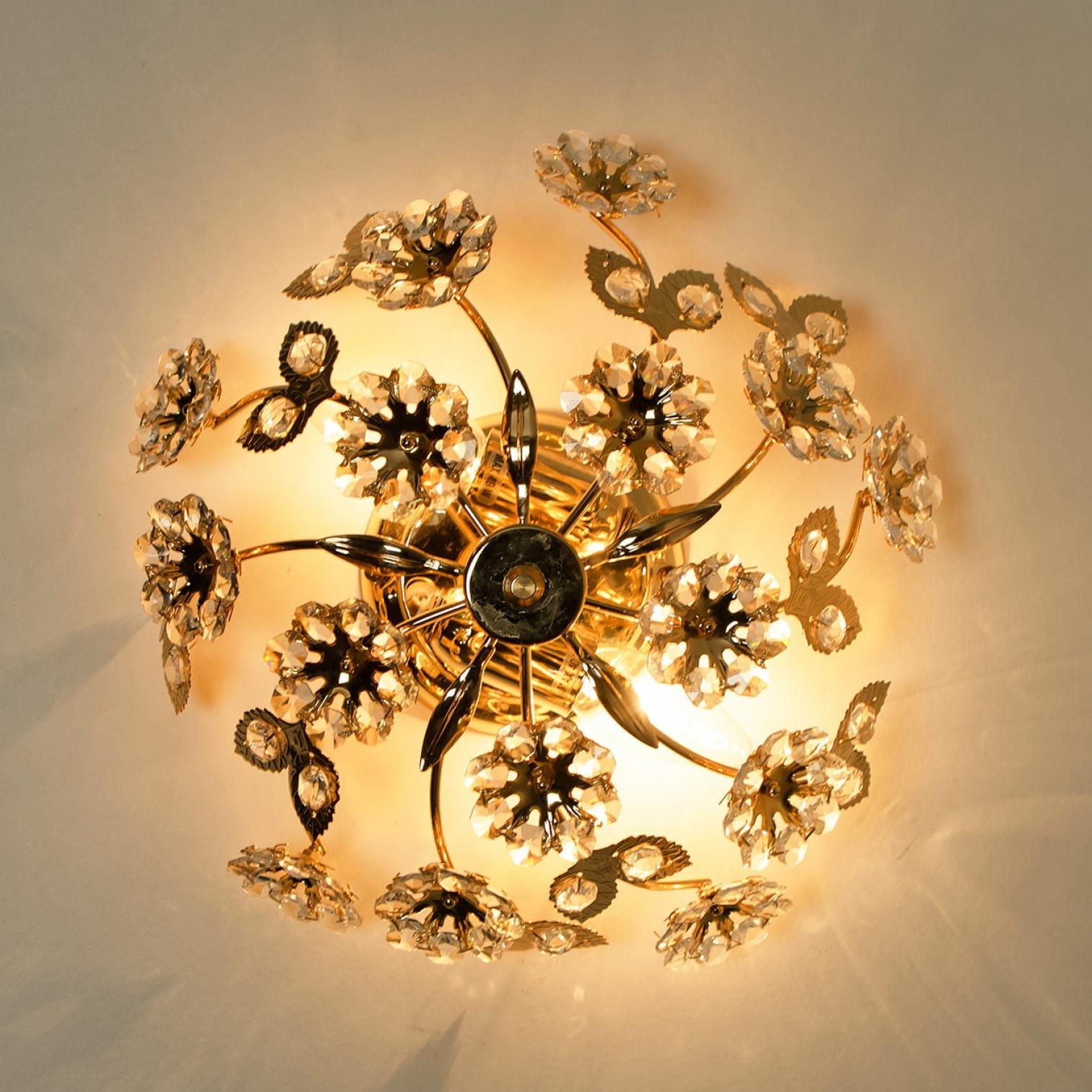 Altro 1 of the 5=several Gold-Plated Flower Wall Lights/ Flushmounts by Palwa in vendita