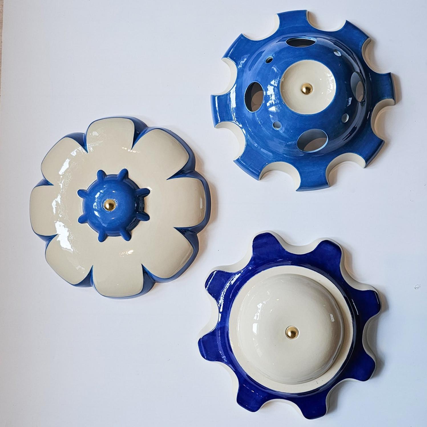1 de las 6 Lámparas de cerámica azul y amarilla, rosetones de Jeanine Keizer, 1990 en venta 3