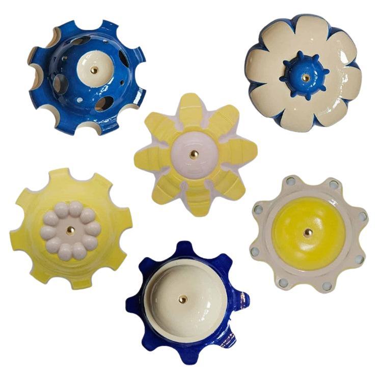 1 de las 6 Lámparas de cerámica azul y amarilla, rosetones de Jeanine Keizer, 1990 en venta