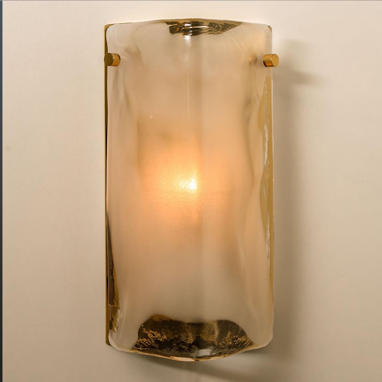 1 of the 6 Brass and Opal Clear Glass Wall Lights by J.T. Kalmar, 1960s en vente 5