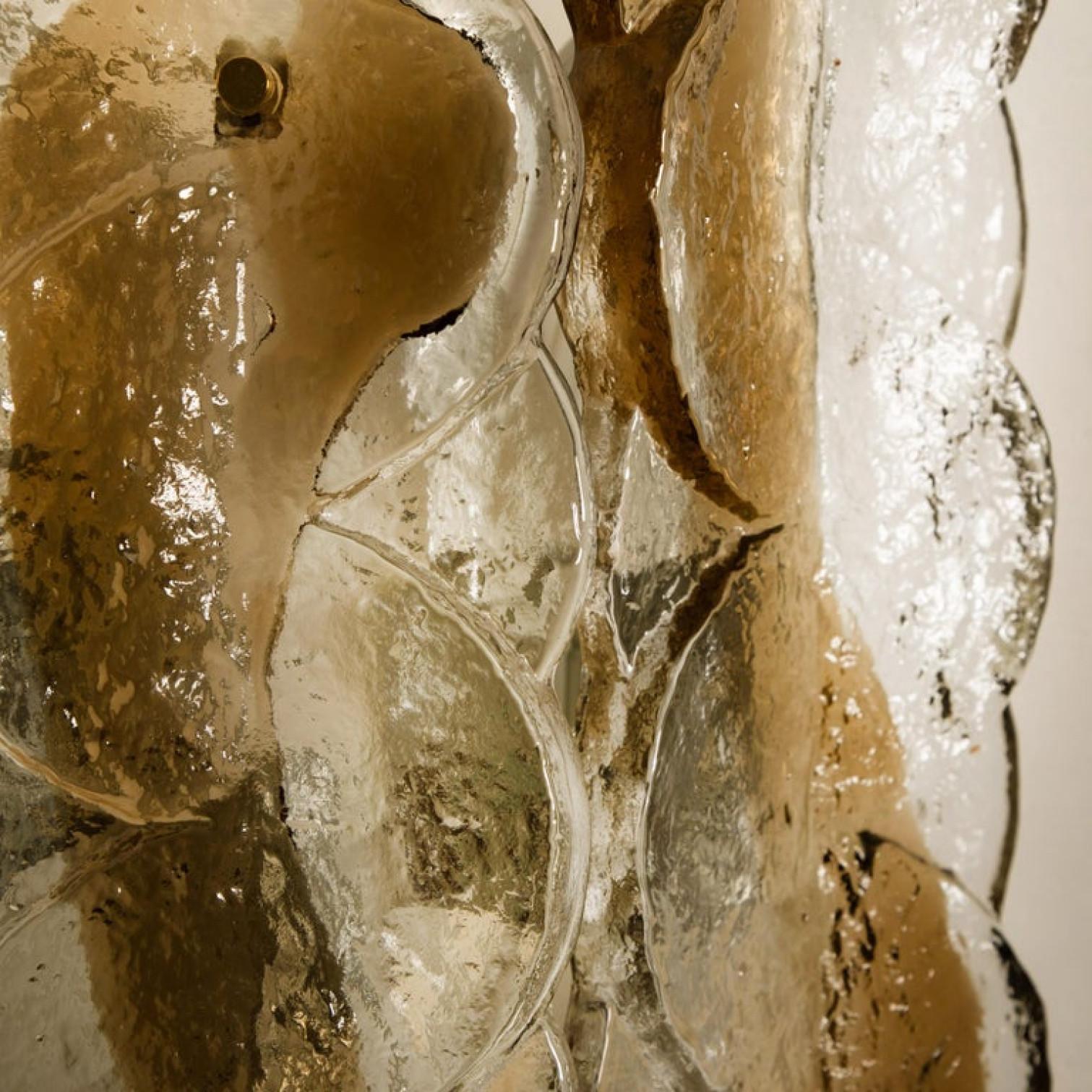 1 der 6 Zitrus Swirl-Eisglas-Wandleuchten von J.T. Kalmar, 1969 (Handgefertigt) im Angebot