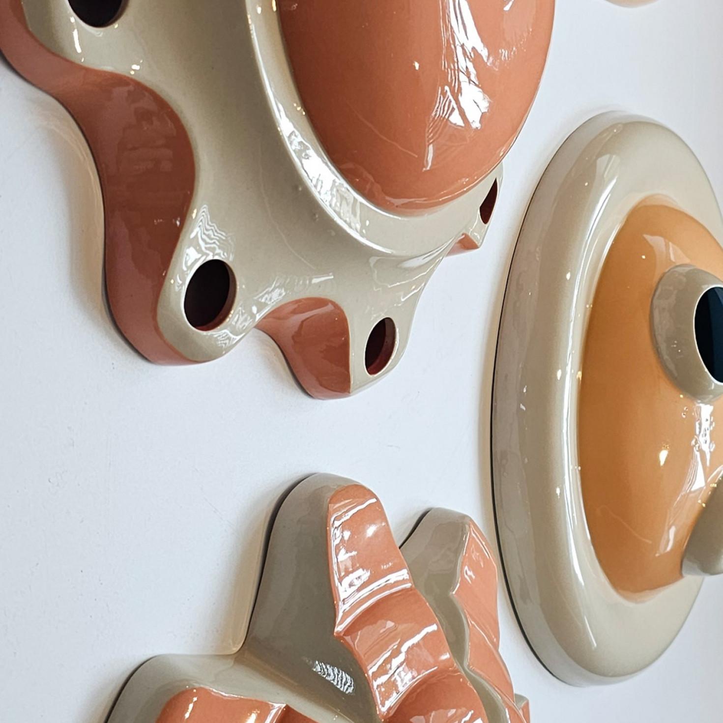 1 de las 6 Lámparas de cerámica de colores, Rosetas de Jeanine Keizer, 1990 Cerámico en venta