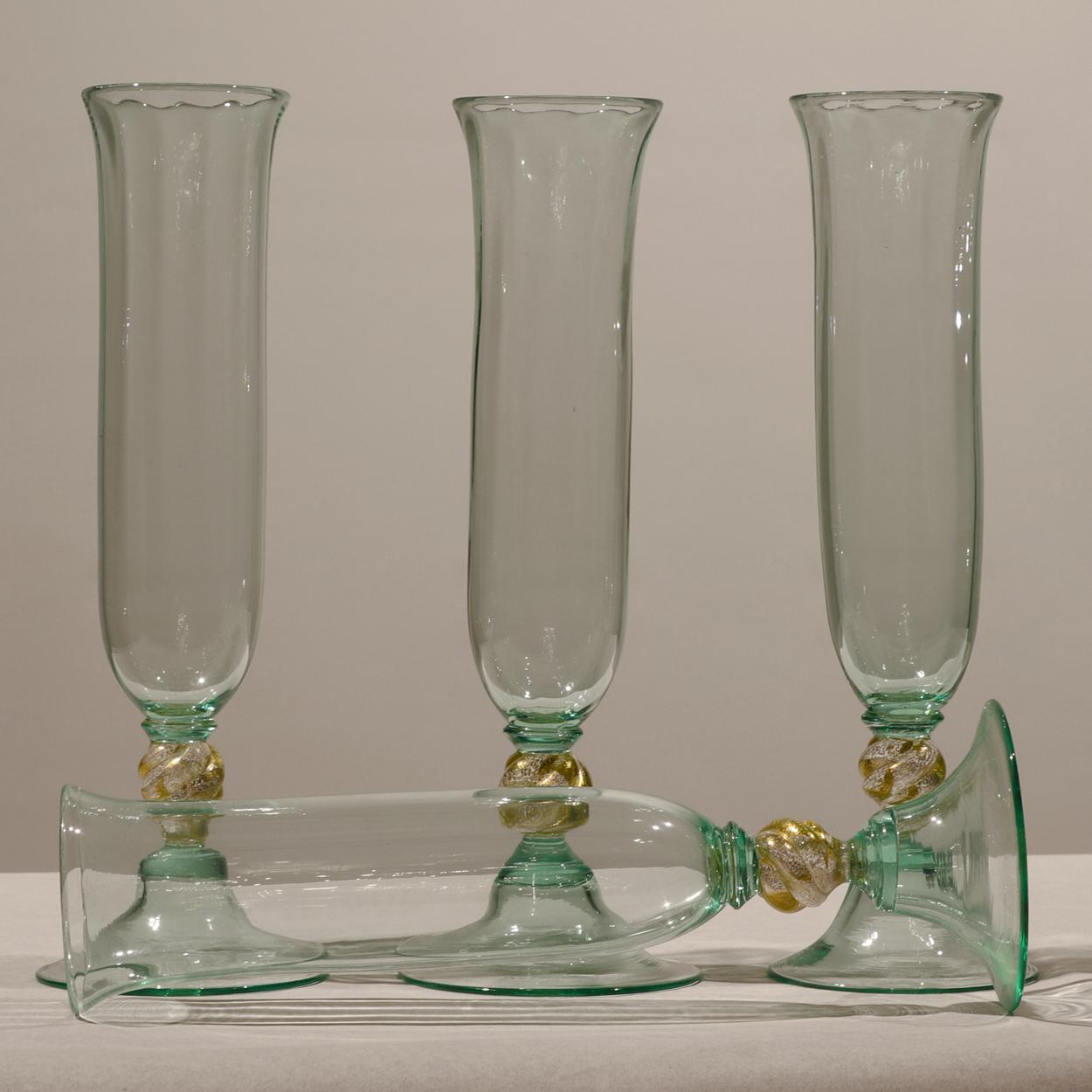 Mid-Century Modern 1 of the 6 Green Murano Venetian Crystal Signoretto Flutes For Sale