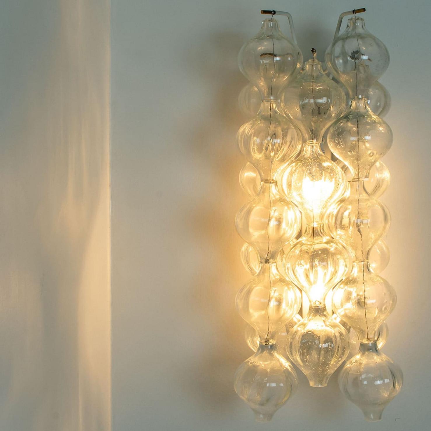 1 des 6 grandes lampes murales ou appliques Tulipan de J.T. Kalmar en vente 6