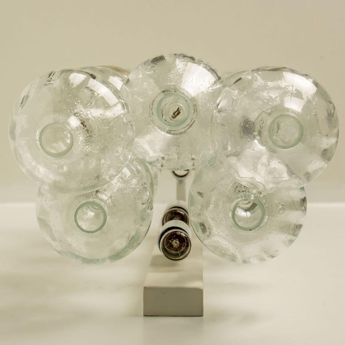 1 der 6 großen Tulipan Wandlampen oder Wandleuchter von J.T. Kalmar im Angebot 8