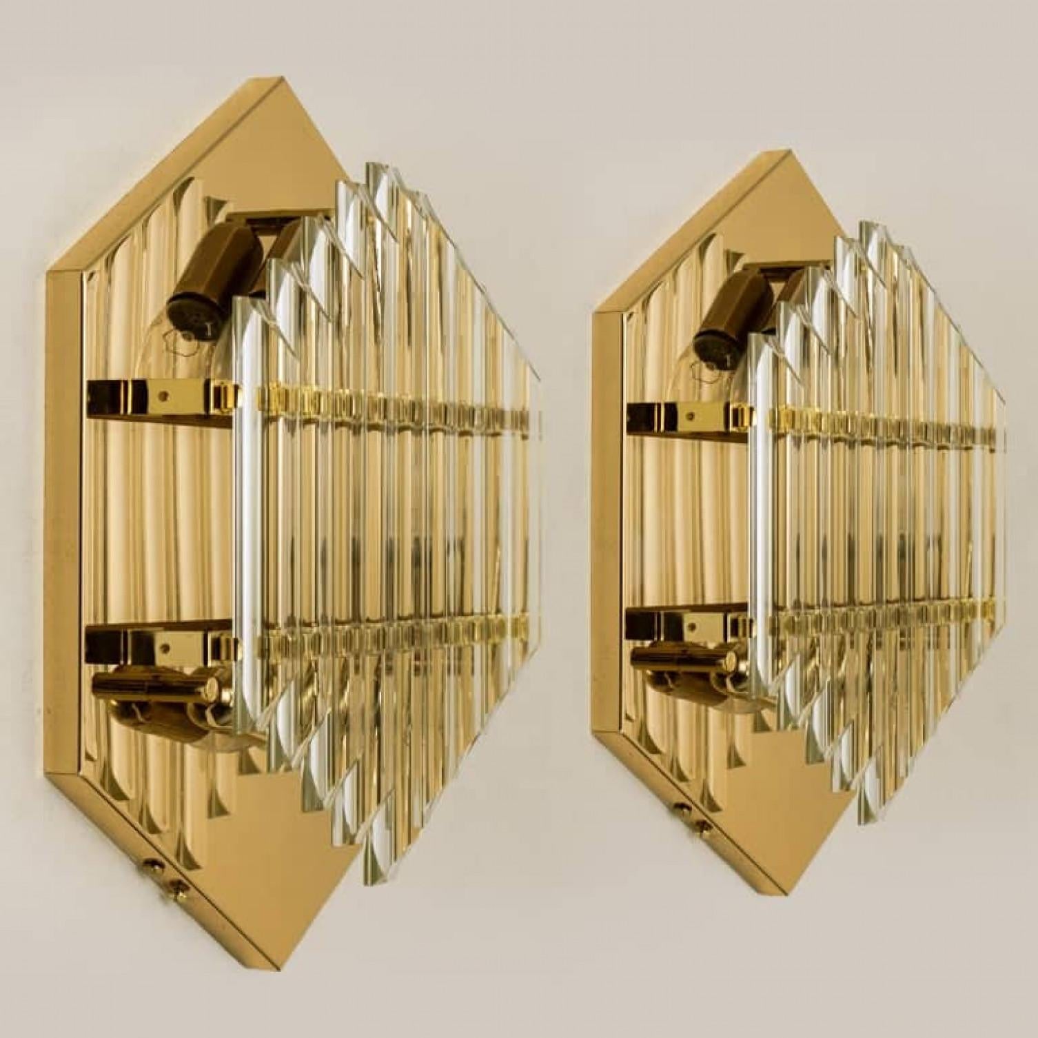 Autre 1 des 6 grandes appliques en verre de style Venini avec des cristaux tripodes, 1969 en vente