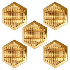1 des 6 grandes appliques en verre de style Venini avec des cristaux tripodes, 1969
