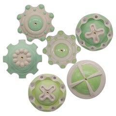 1 delle 6 lampade in ceramica verde, Rosette di Jeanine Keizer, 1990