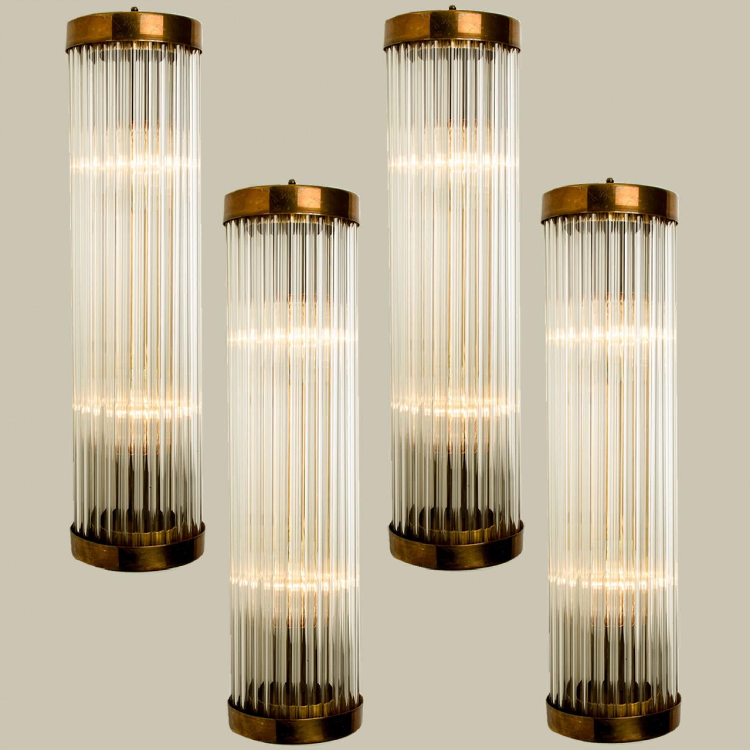 


A  stunning  Art Deco Machine Age skyscraper style sconce. With their clean modernist lines and beautiful attention to detail, these sconces would be a winning addition to any style of interior from classic Deco to contemporary. They have been