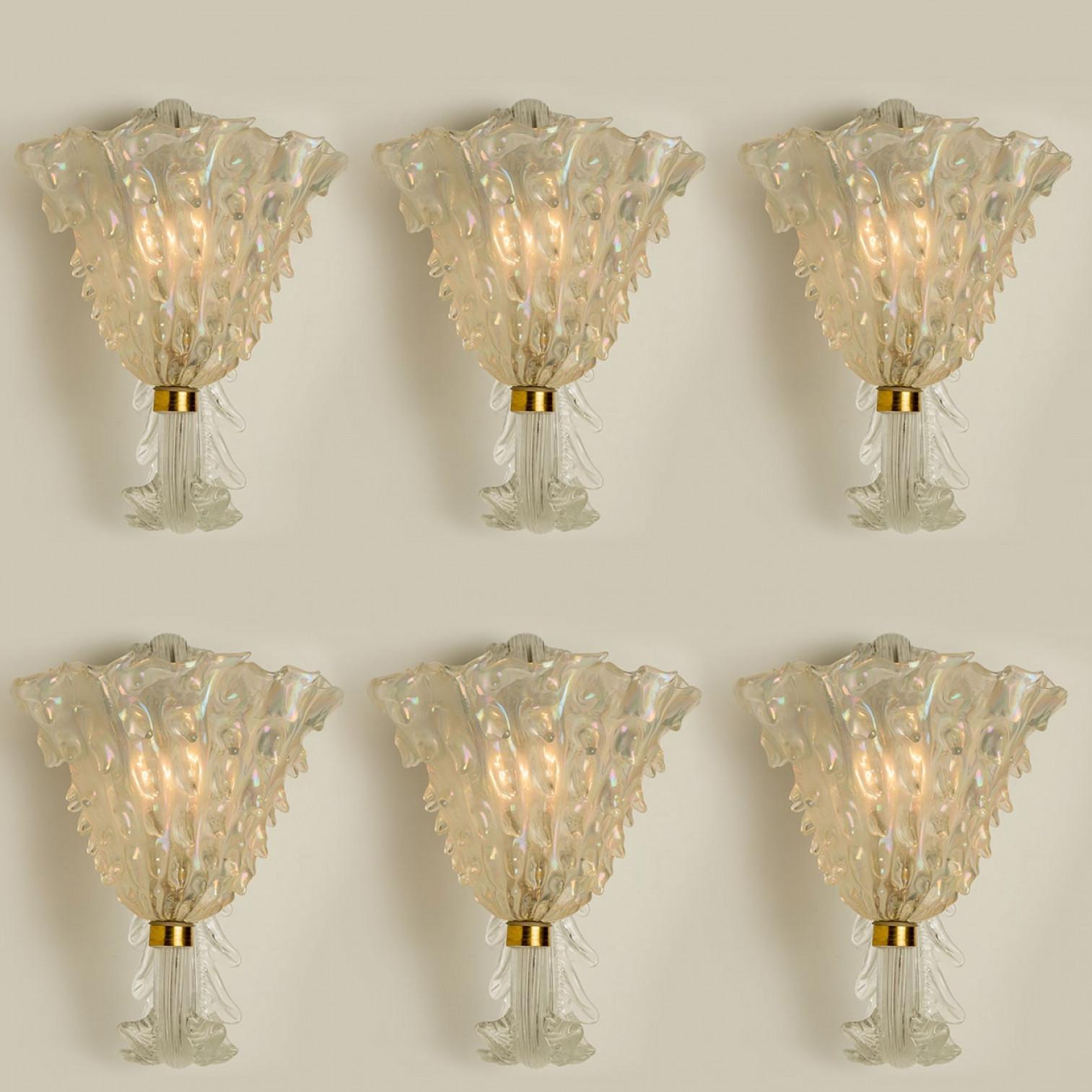 italien 1 des 6 appliques murales avec abat-jour en verre, Seguso, Italie 1960 en vente