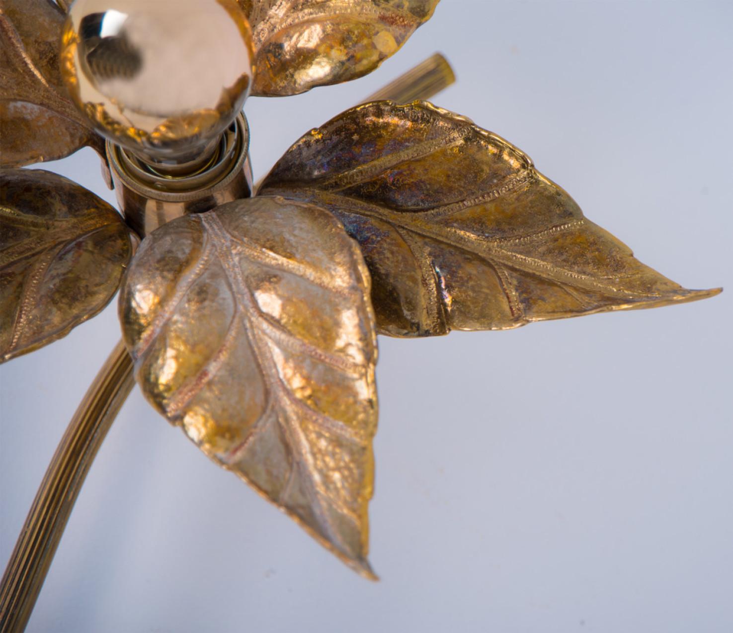1 of the 6 Willy Daro Style Brass Flowers Wall Lights, 1970s For Sale 4