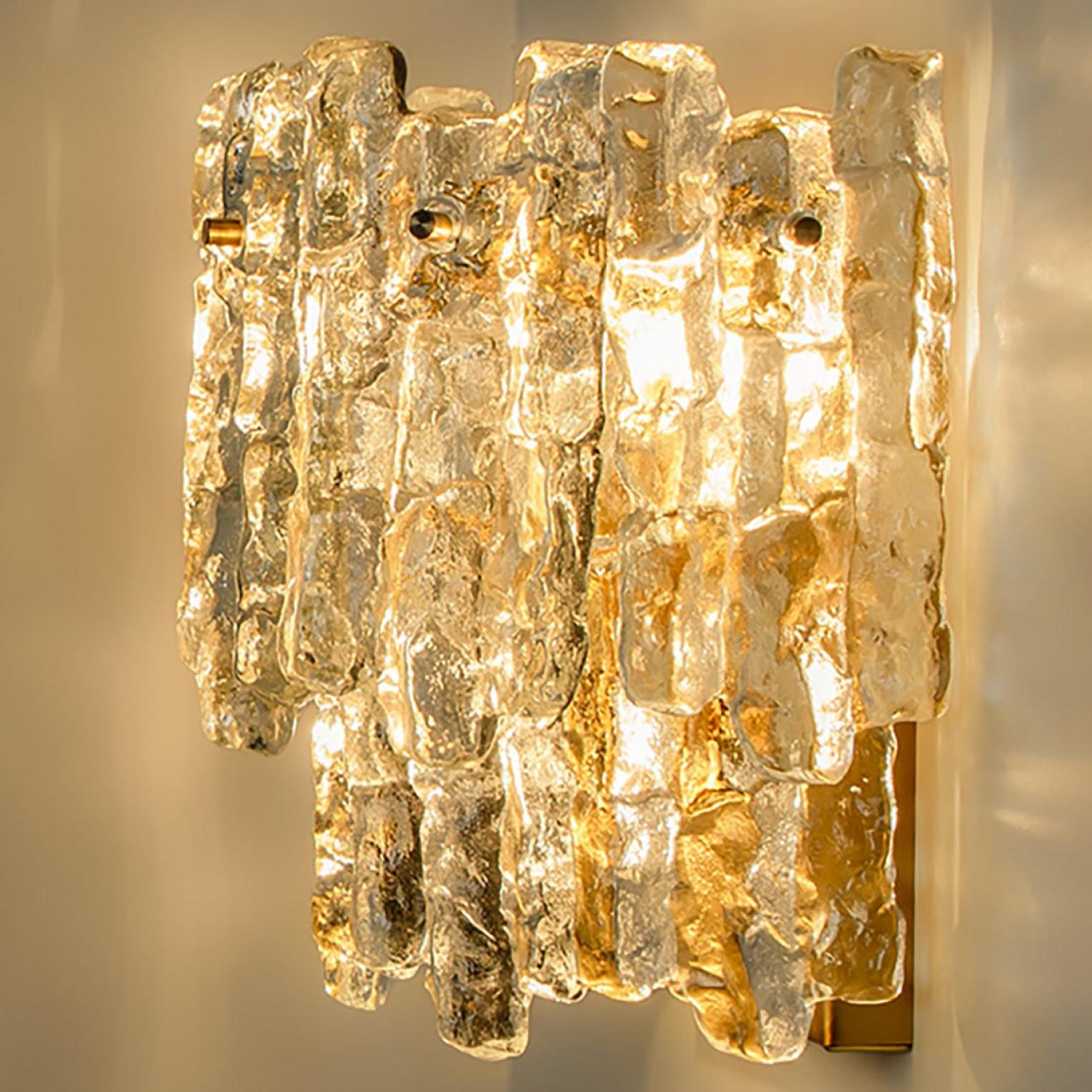 1 de los 6 Apliques XL de cristal de hielo texturado Kalmar, años 70 en venta 3