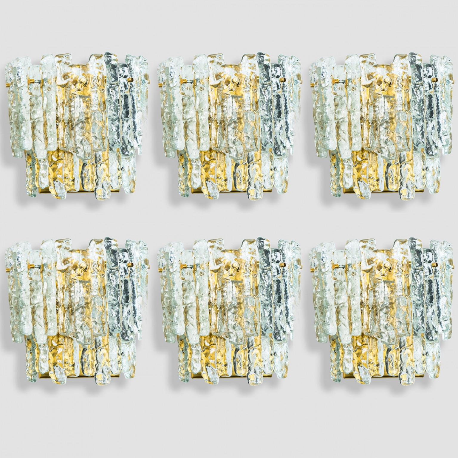 1 de los 6 Apliques XL de cristal de hielo texturado Kalmar, años 70 Otro en venta