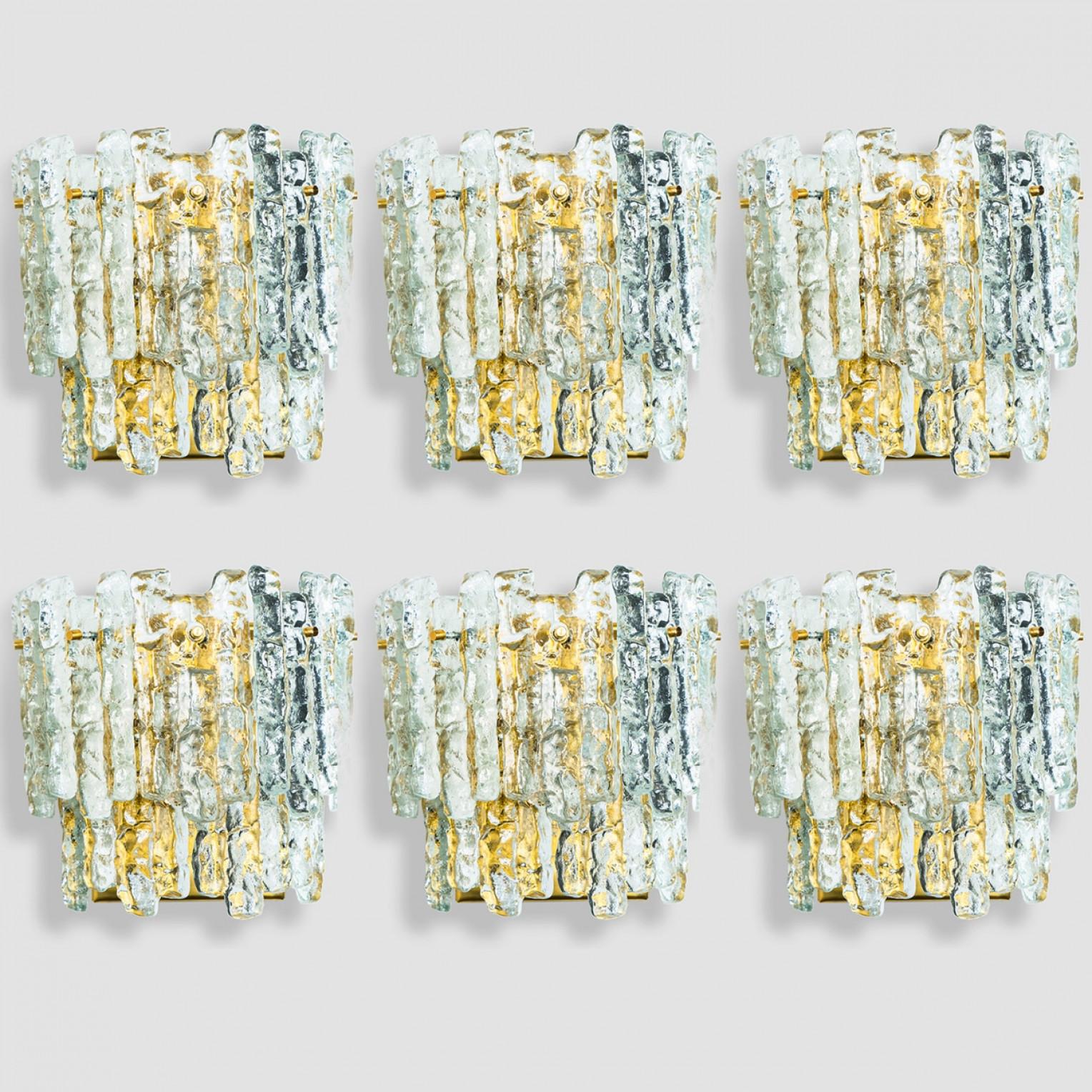 1 of the 6 XL Textured Ice glass Wall Lights Kalmar, 1970s Otro en venta