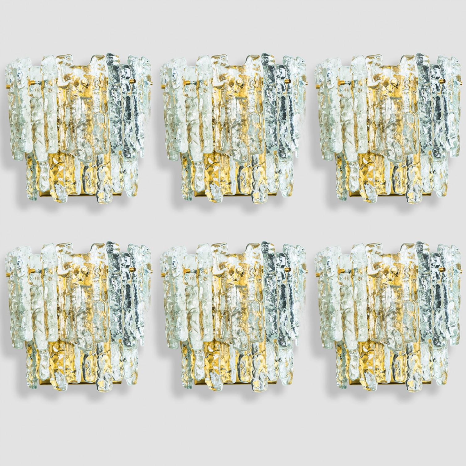 1 of the 6 XL Textured Ice glass Wall Lights Kalmar, 1970s Otro en venta