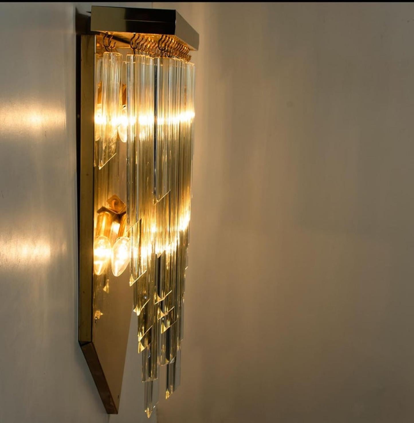 1 of the 6 XXL 'H29.9' Venini Style Murano Glass and Gilt Brass Sconces, 1960s For Sale 4