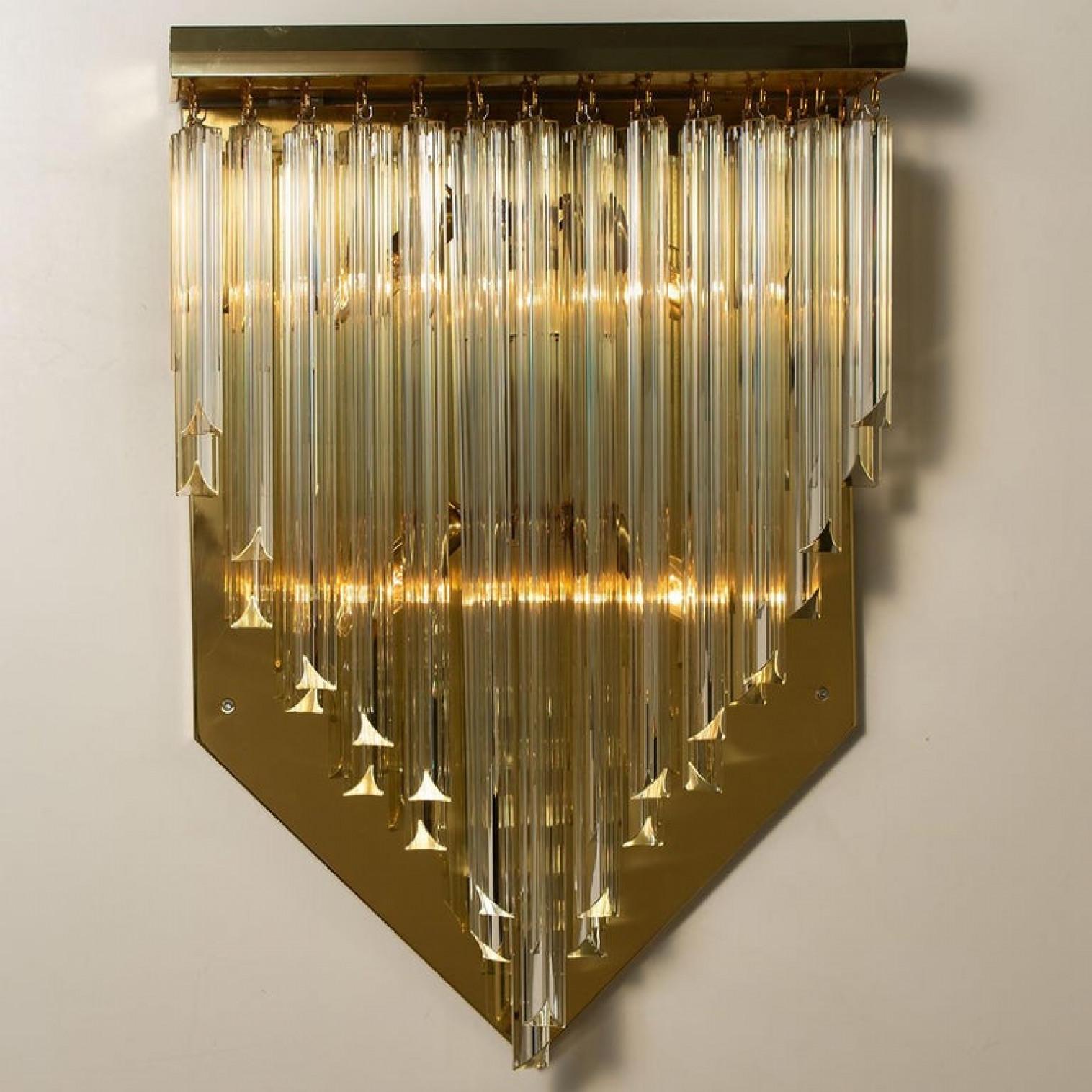 1 of the 6 XXL 'H29.9' Venini Style Murano Glass and Gilt Brass Sconces, 1960s For Sale 4