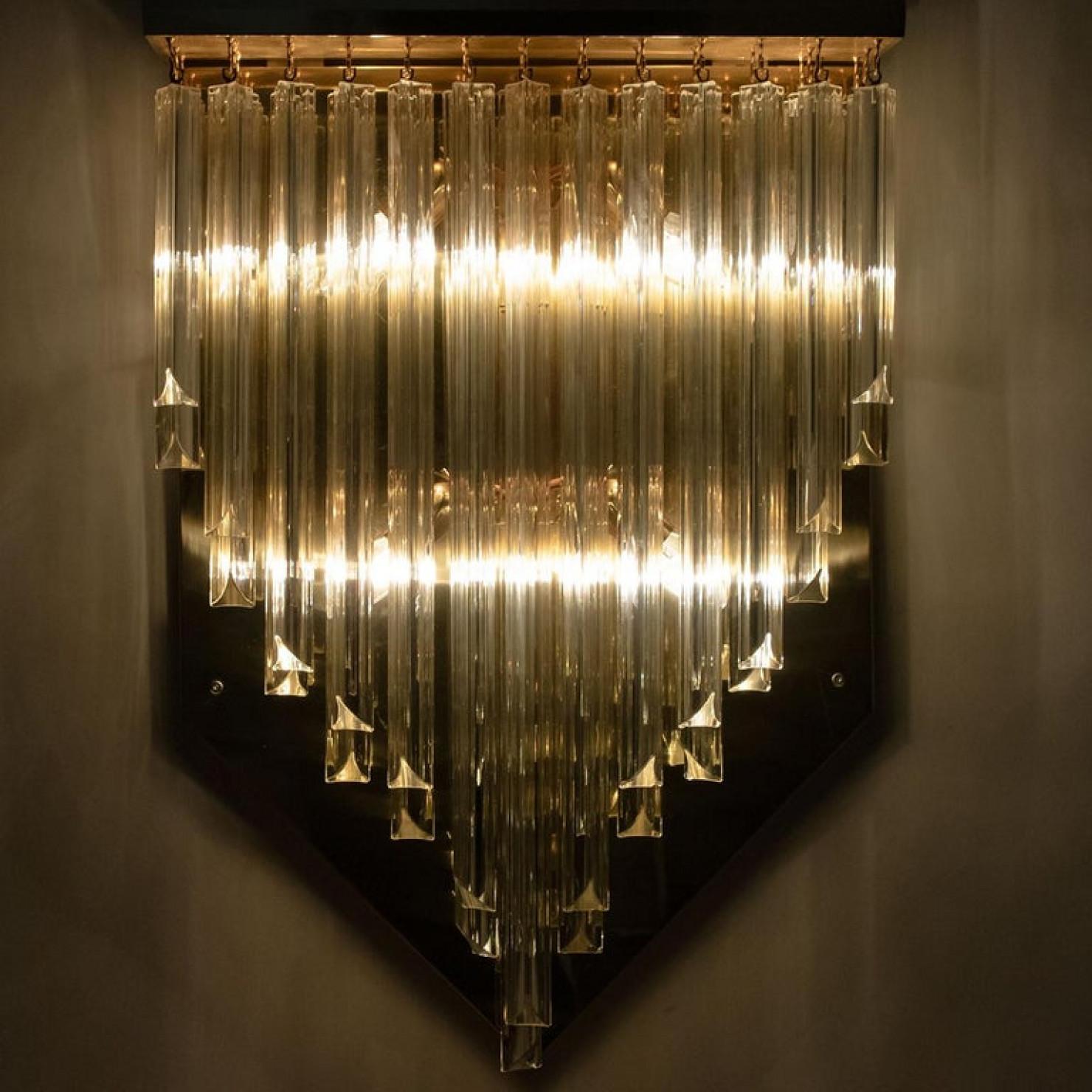 1 of the 6 XXL 'H29.9' Venini Style Murano Glass and Gilt Brass Sconces, 1960s For Sale 6