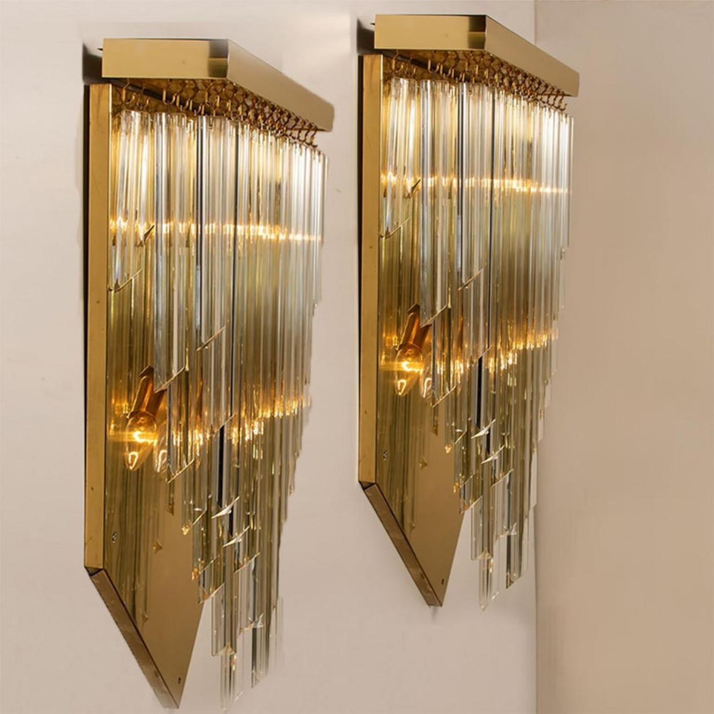 Italian 1 of the 6 XXL 'H29.9' Venini Style Murano Glass and Gilt Brass Sconces, 1960s For Sale