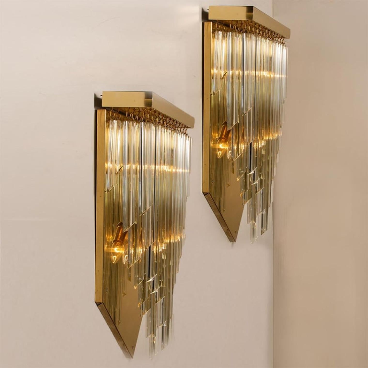 1 of the 6 XXL 'H29.9' Venini Style Murano Glass and Gilt Brass Sconces, 1960s For Sale 1