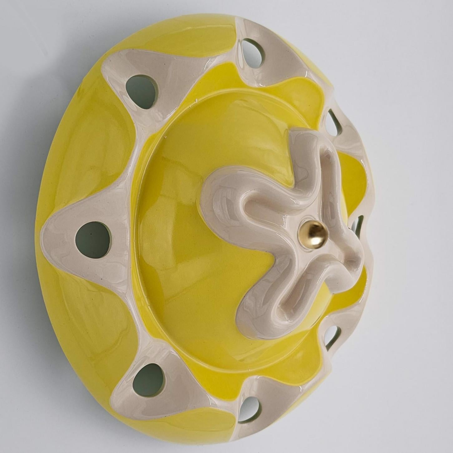 1 de las 6 Lámparas de cerámica amarilla, rosetones de Jeanine Keizer, 1990 finales del siglo XX en venta