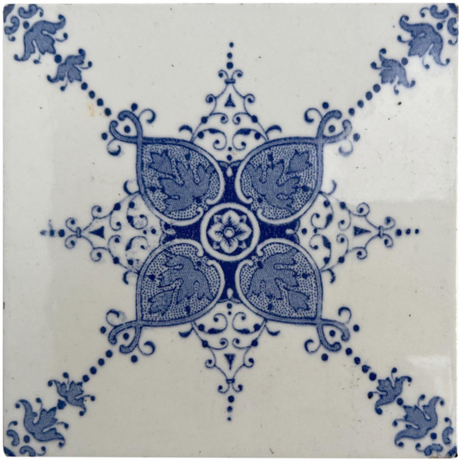 Art Déco 1 delle 60 piastrelle smaltate bianche e blu Art Deco di Le Glaive, Belgio in vendita