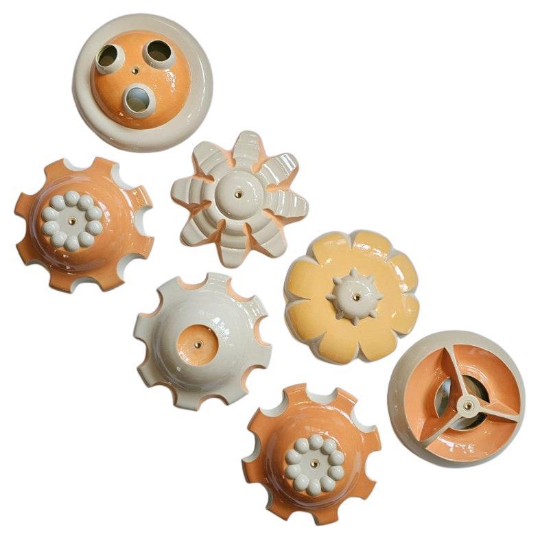 1 delle 7 lampade in ceramica colorata, Rosette di Jeanine Keizer, 1990 in vendita