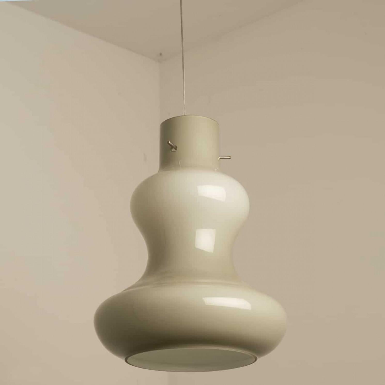 1 der 7 Muranoglas-Hängeleuchten von Massimo Vignelli für Venini, 1960 im Zustand „Gut“ im Angebot in Rijssen, NL