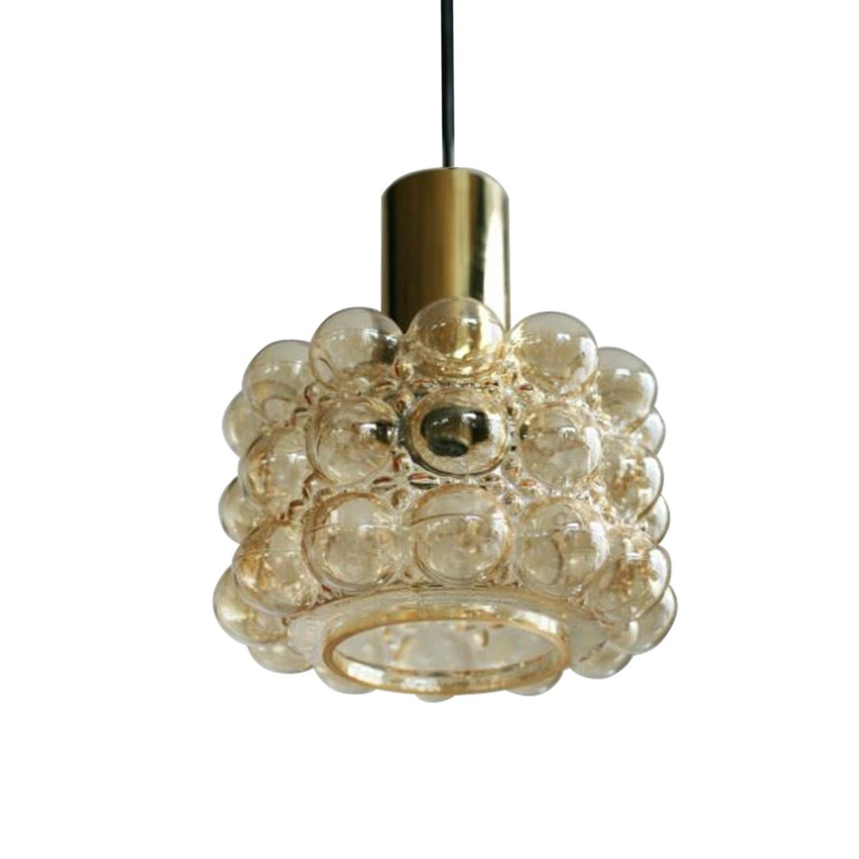 1 des 8 belles lampes suspendues en verre bullé d'Helena Tynell, 1960 Bon état - En vente à Rijssen, NL