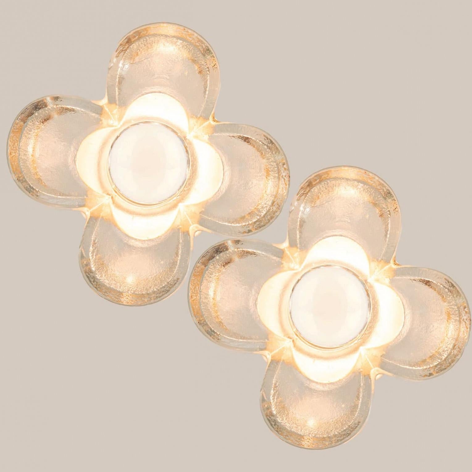 1 des 8 appliques en verre bullé Flush Mounts Allemagne, 1970 en vente 3