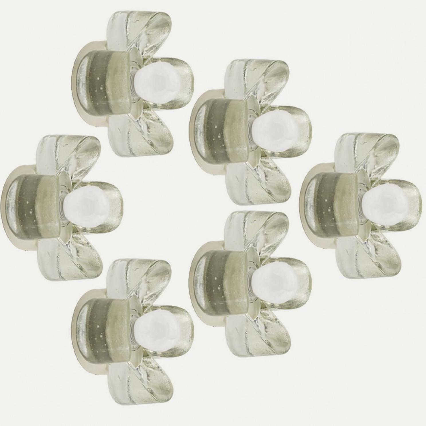 1 des 8 appliques en verre bullé Flush Mounts Allemagne, 1970 en vente 8