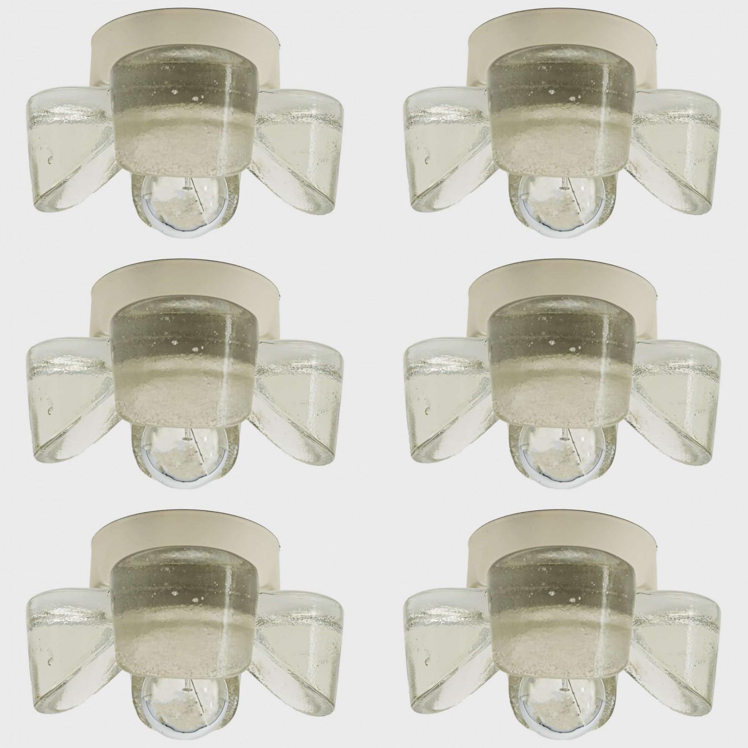 1 des 8 appliques en verre bullé Flush Mounts Allemagne, 1970 en vente 9