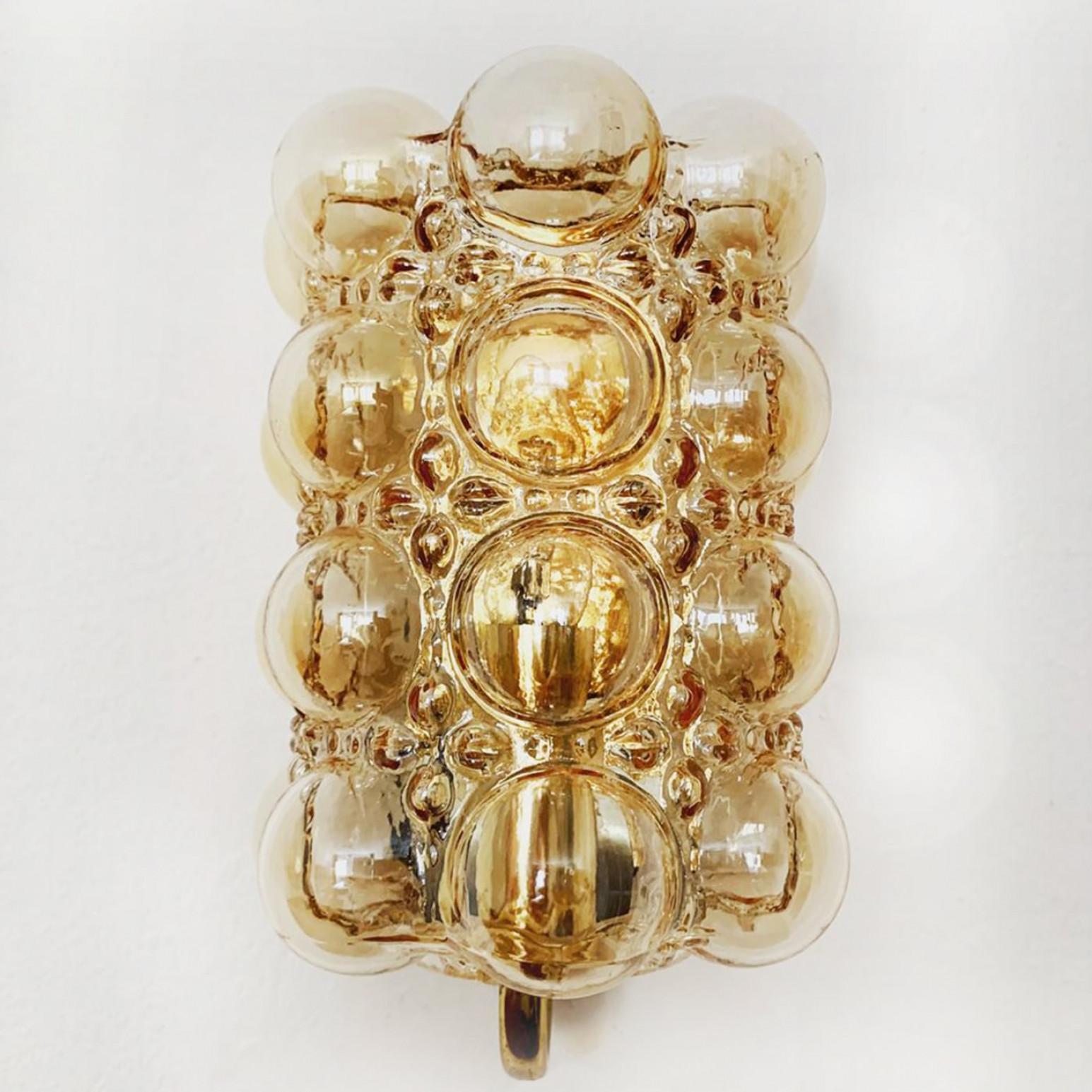 1 des 8 appliques murales en verre par Helena Tynell pour Limburg, 1960 Bon état - En vente à Rijssen, NL