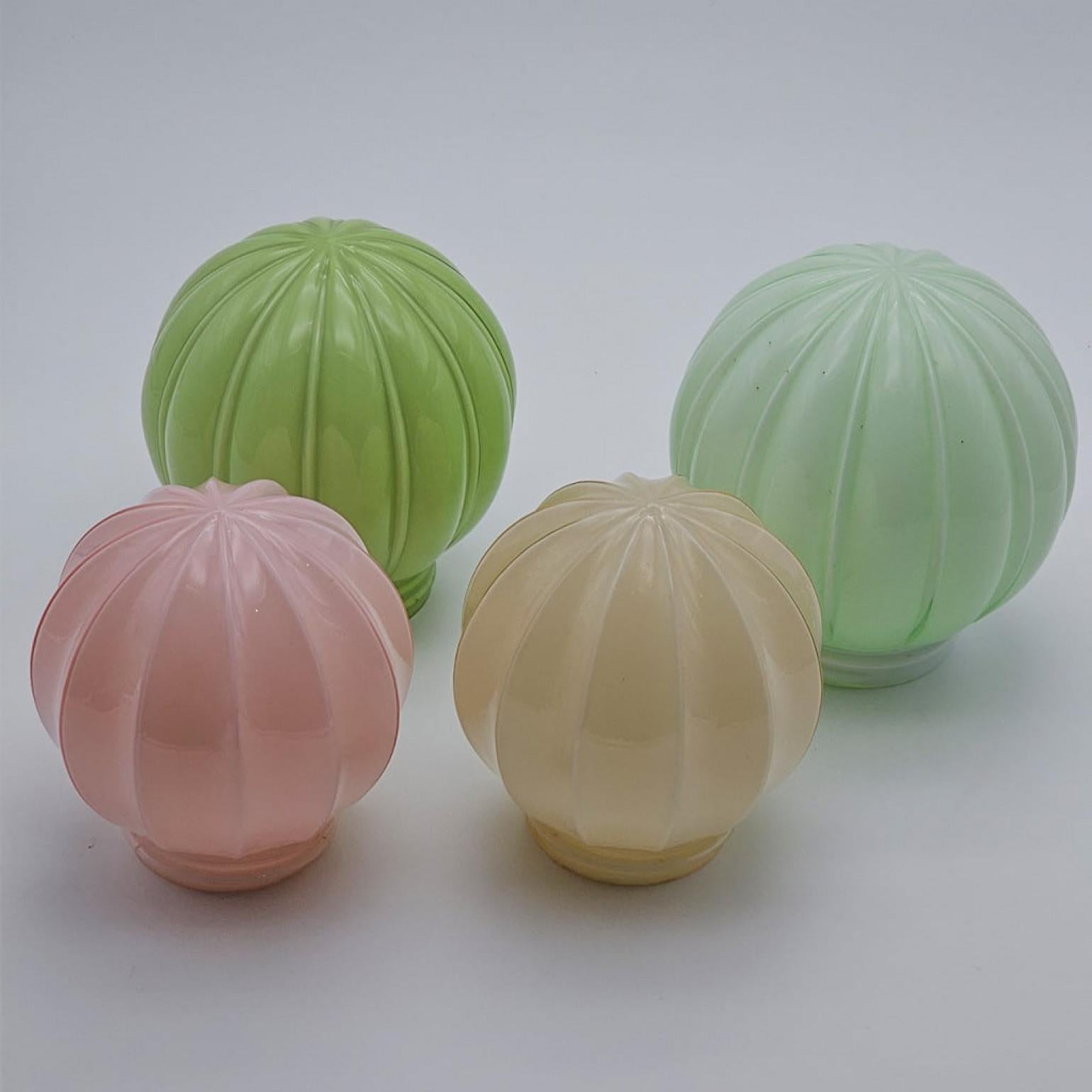 Mid-20th Century 1 of the 8 Green Pastel Colored Thabur lights, Bakelite Pressed Glass, 1930 For Sale
