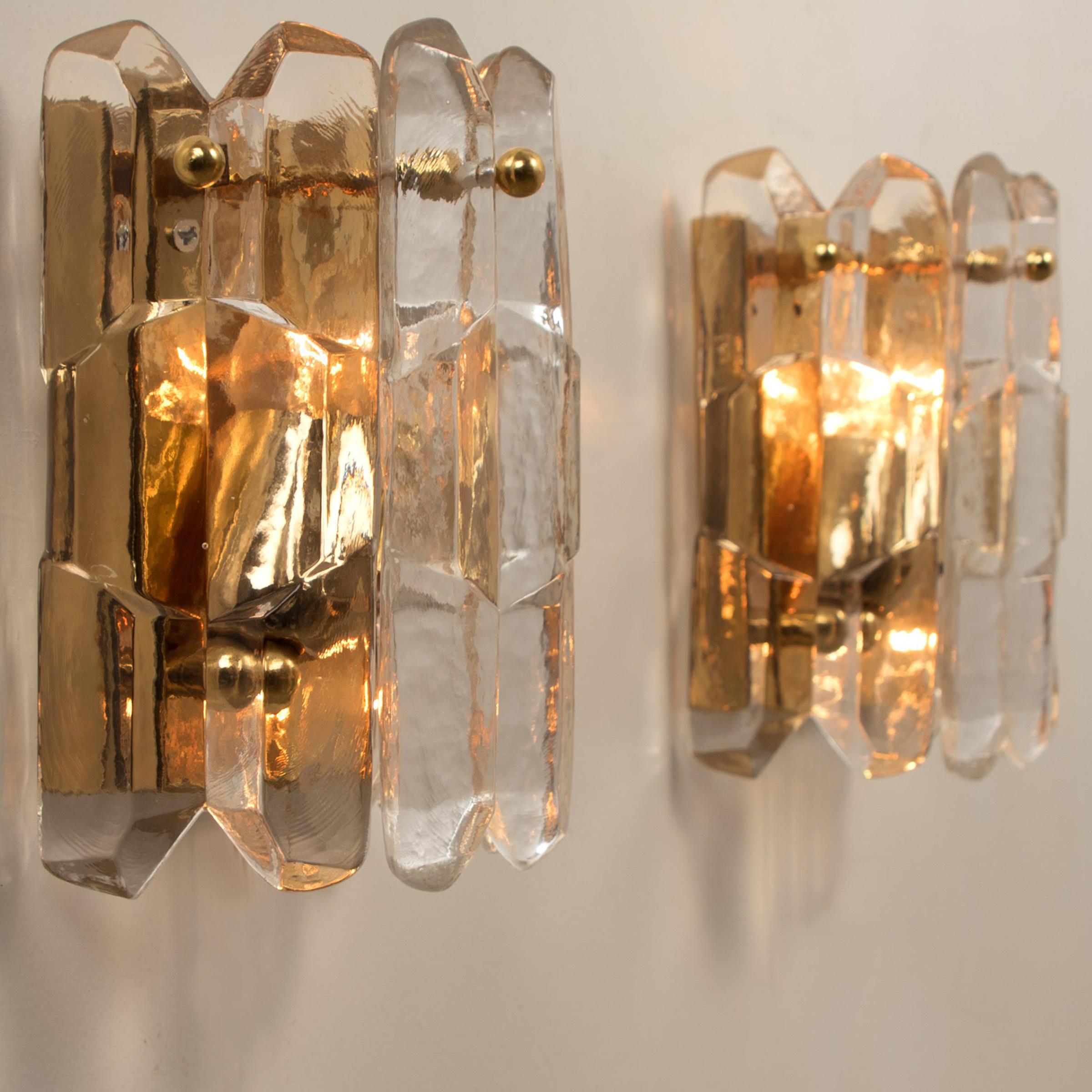 1 de los 8 J.T. Kalmar 'Palazzo' Apliques Latón Dorado y Cristal en venta 1