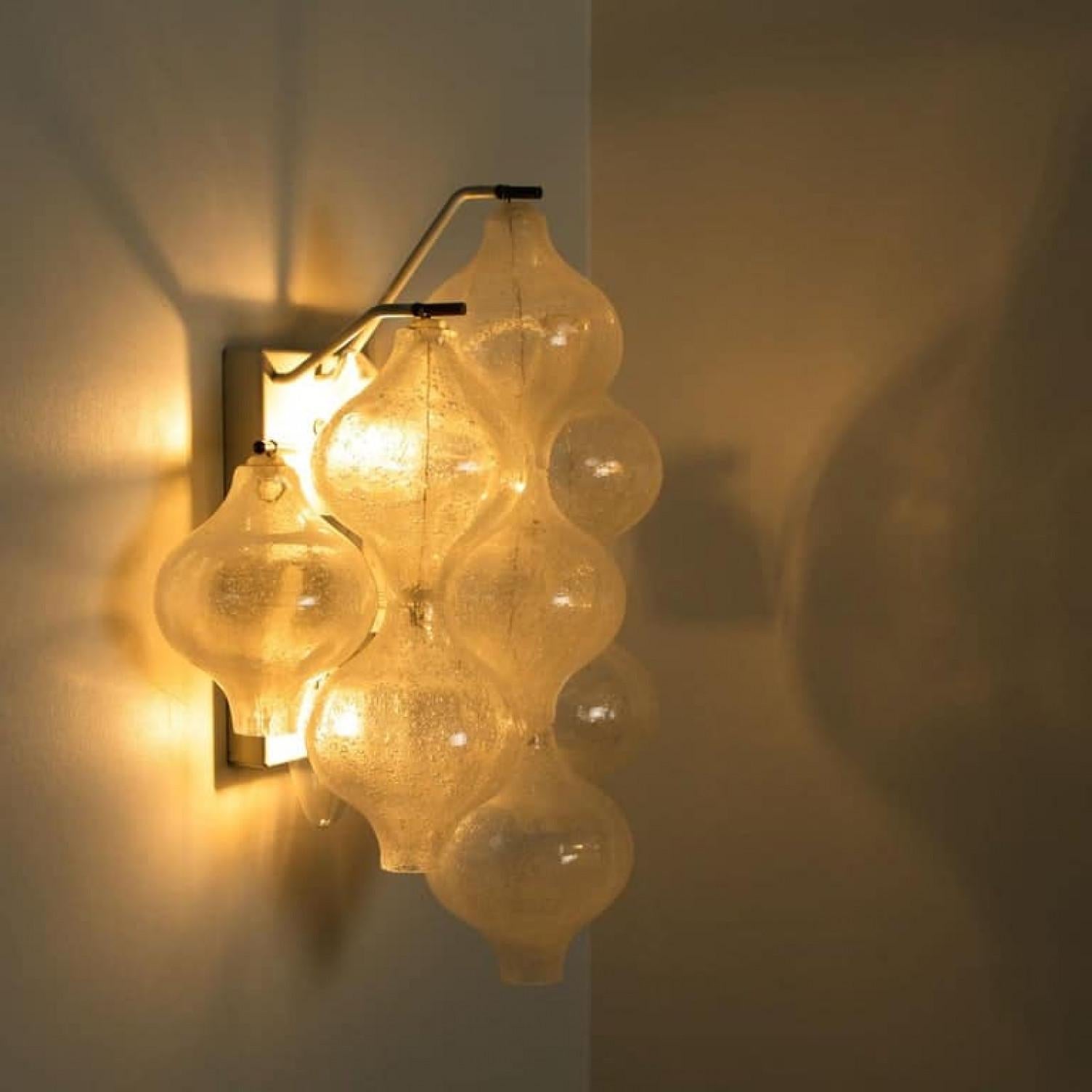 1 delle 8 lampade o applique Tulipan di J&T. Kalmar 'H 21.2', anni '60 in vendita 9