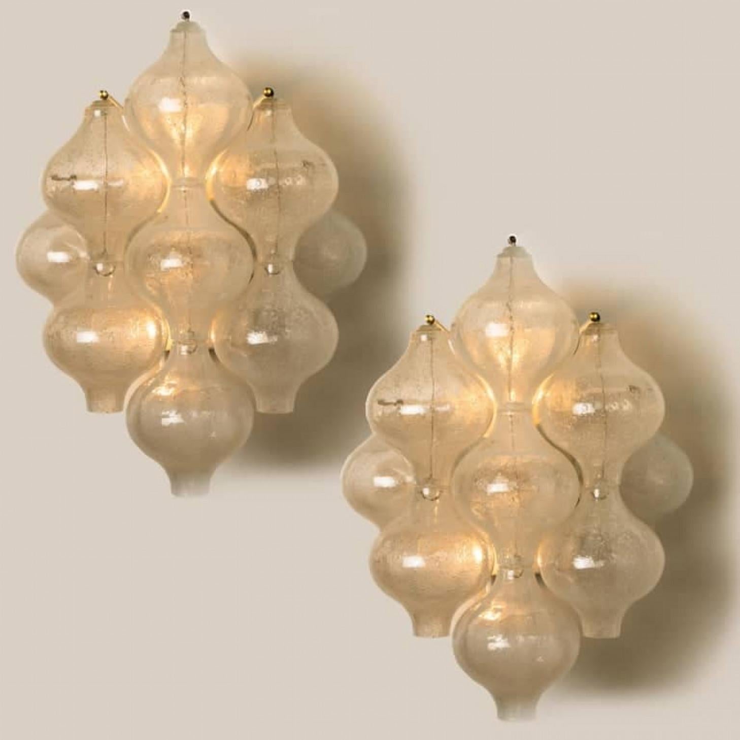 1 de las 8 de Lámparas de pared o apliques Tulipan de J.T. Kalmar 'H 21.2', década de 1960 en venta 1