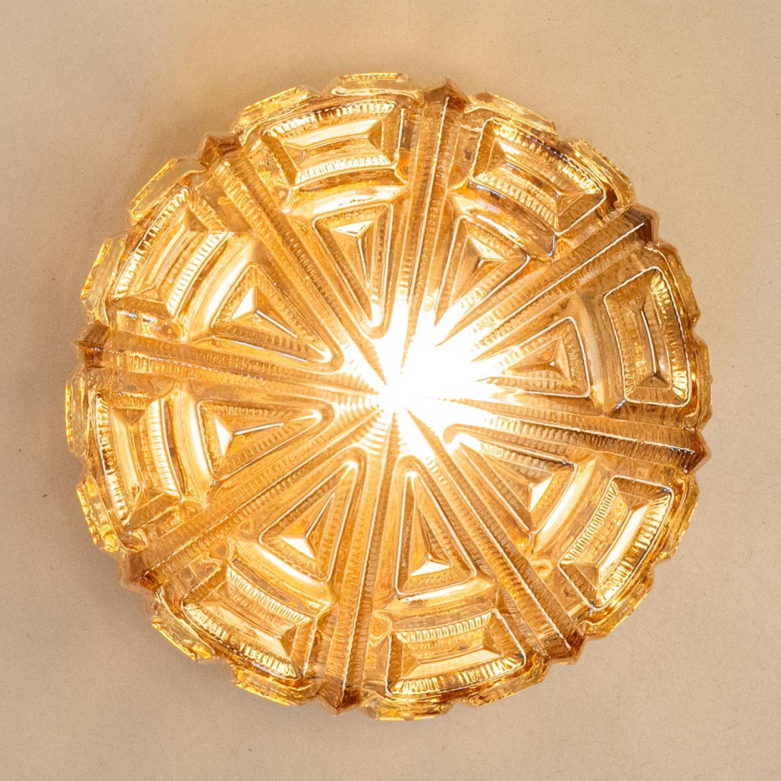 1 of the 8 Round Glass Wall Light/Flush Mount in Style of Tynell, 1960 For Sale 3