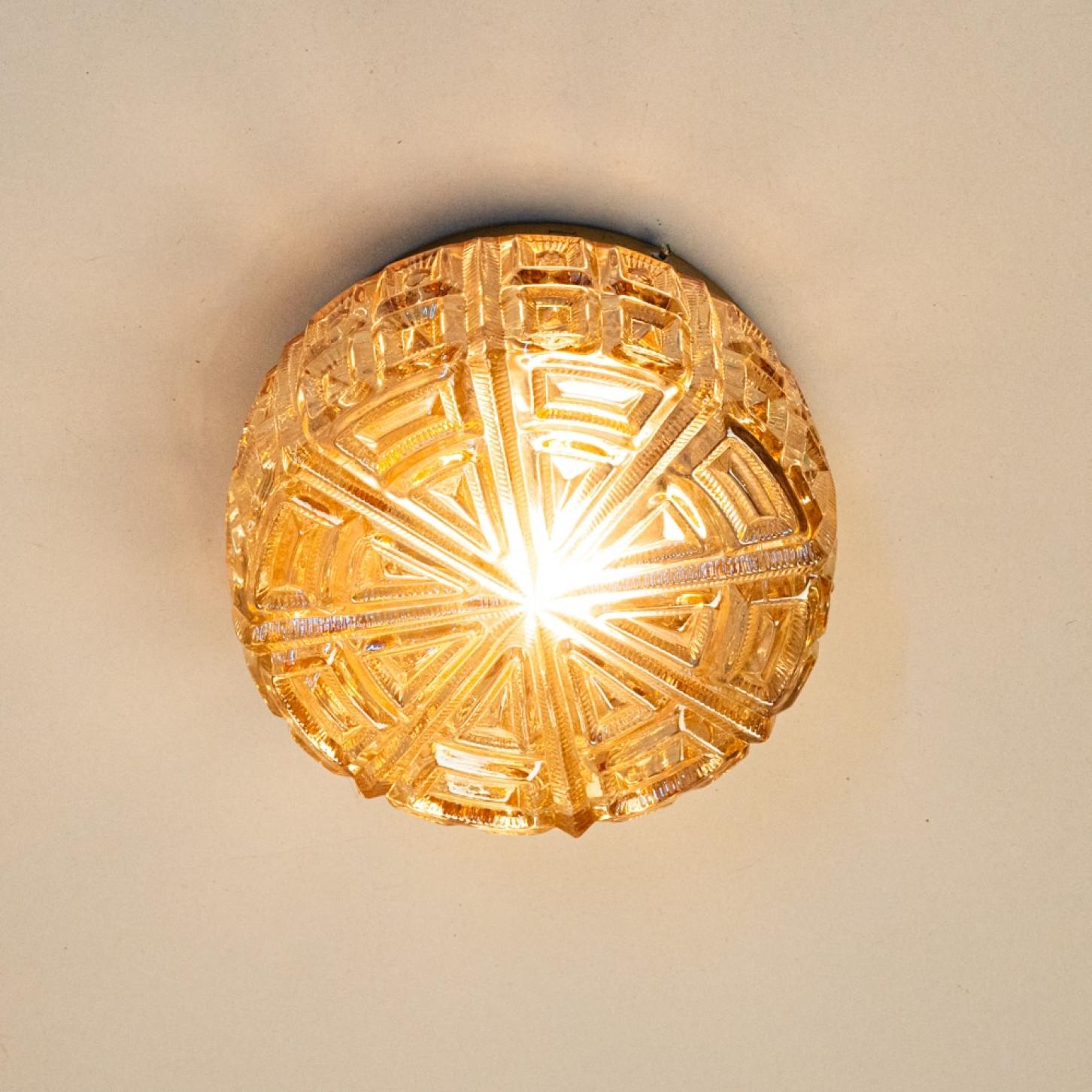 1 of the 8 Round Glass Wall Light/Flush Mount in Style of Tynell, 1960 For Sale 4