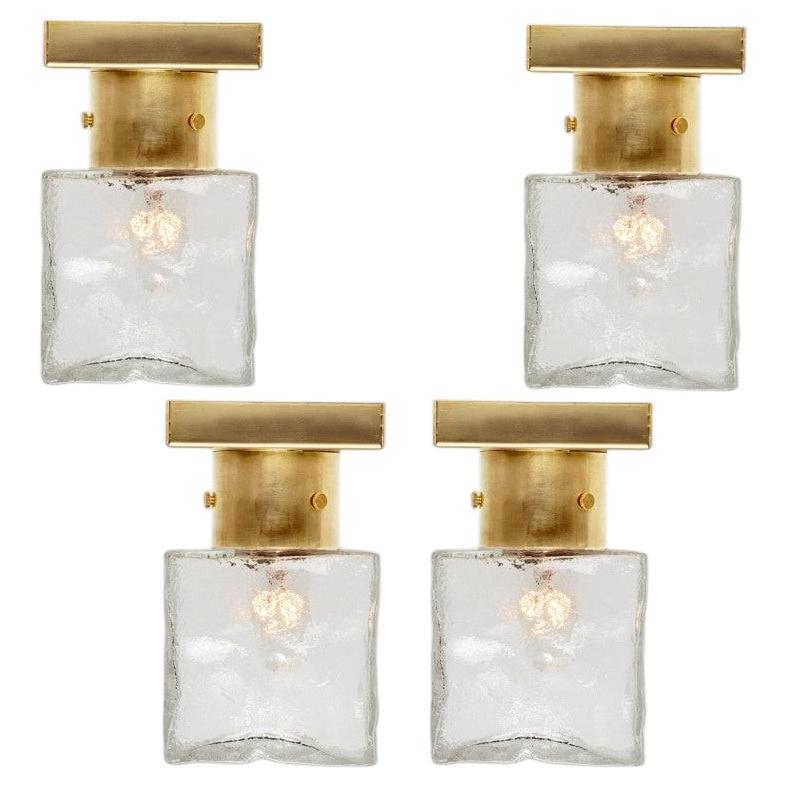 1 des 8 luminaires carrés en verre et laiton de J.T. Kalmar, Autriche en vente