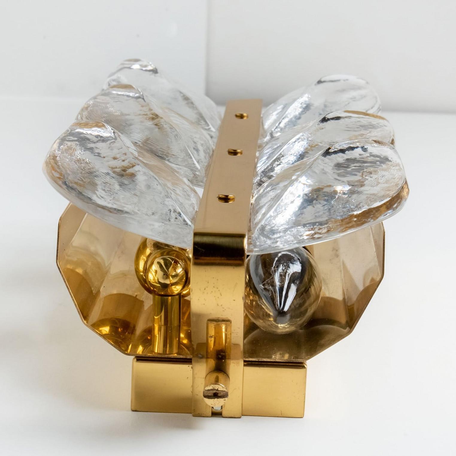 1 of the 8 Wall Lights Model 