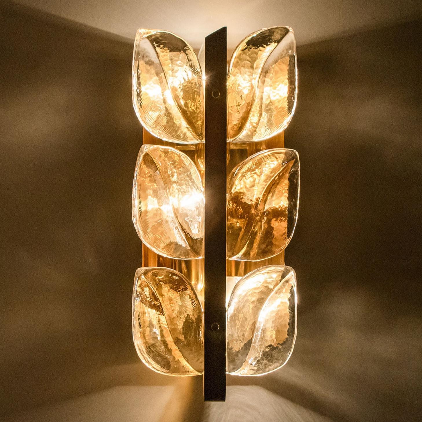 1 degli 8 lampadari da parete modello 
