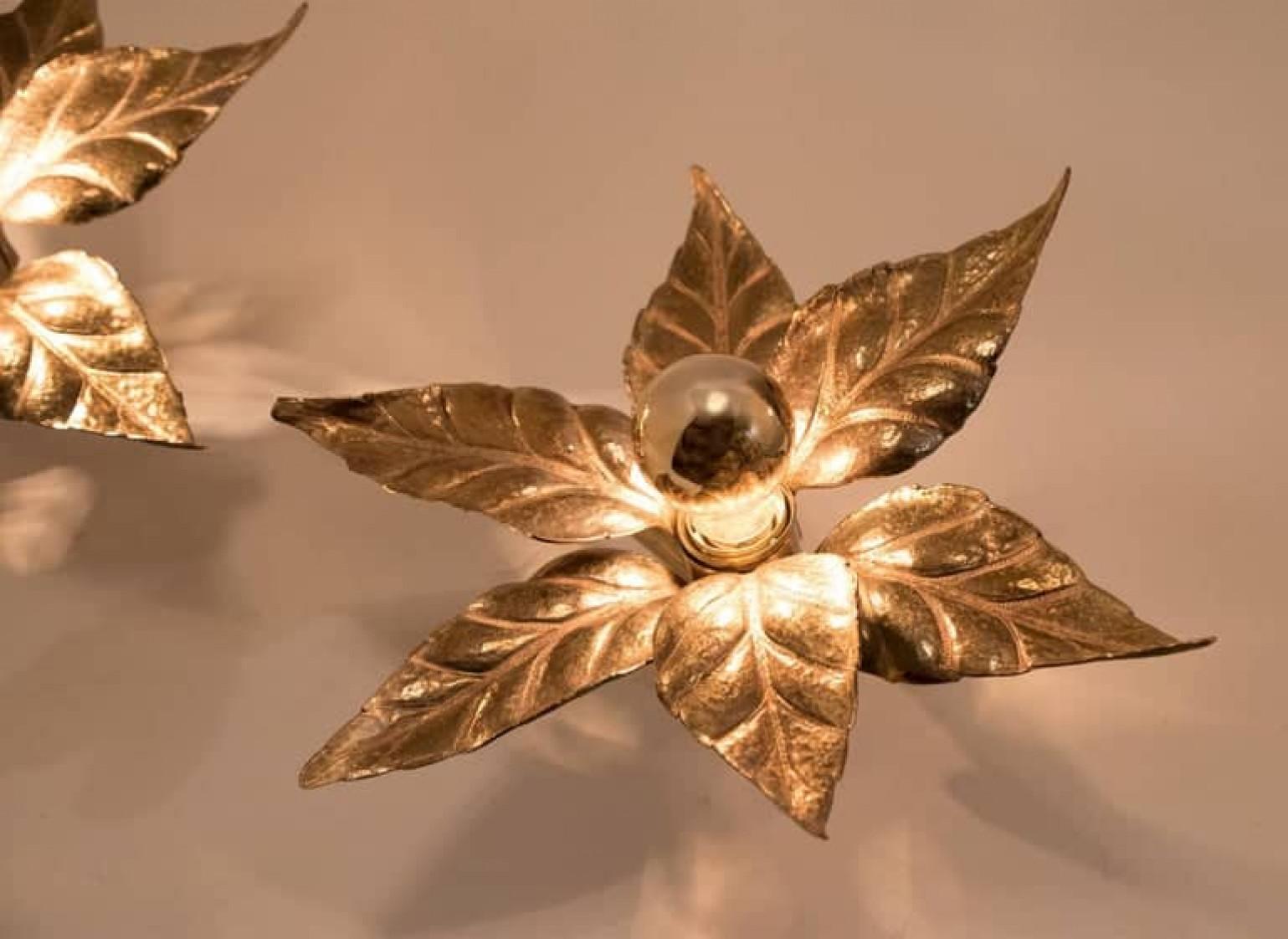 1 de los 8 apliques de flores de latón estilo Willy Daro Austríaco en venta