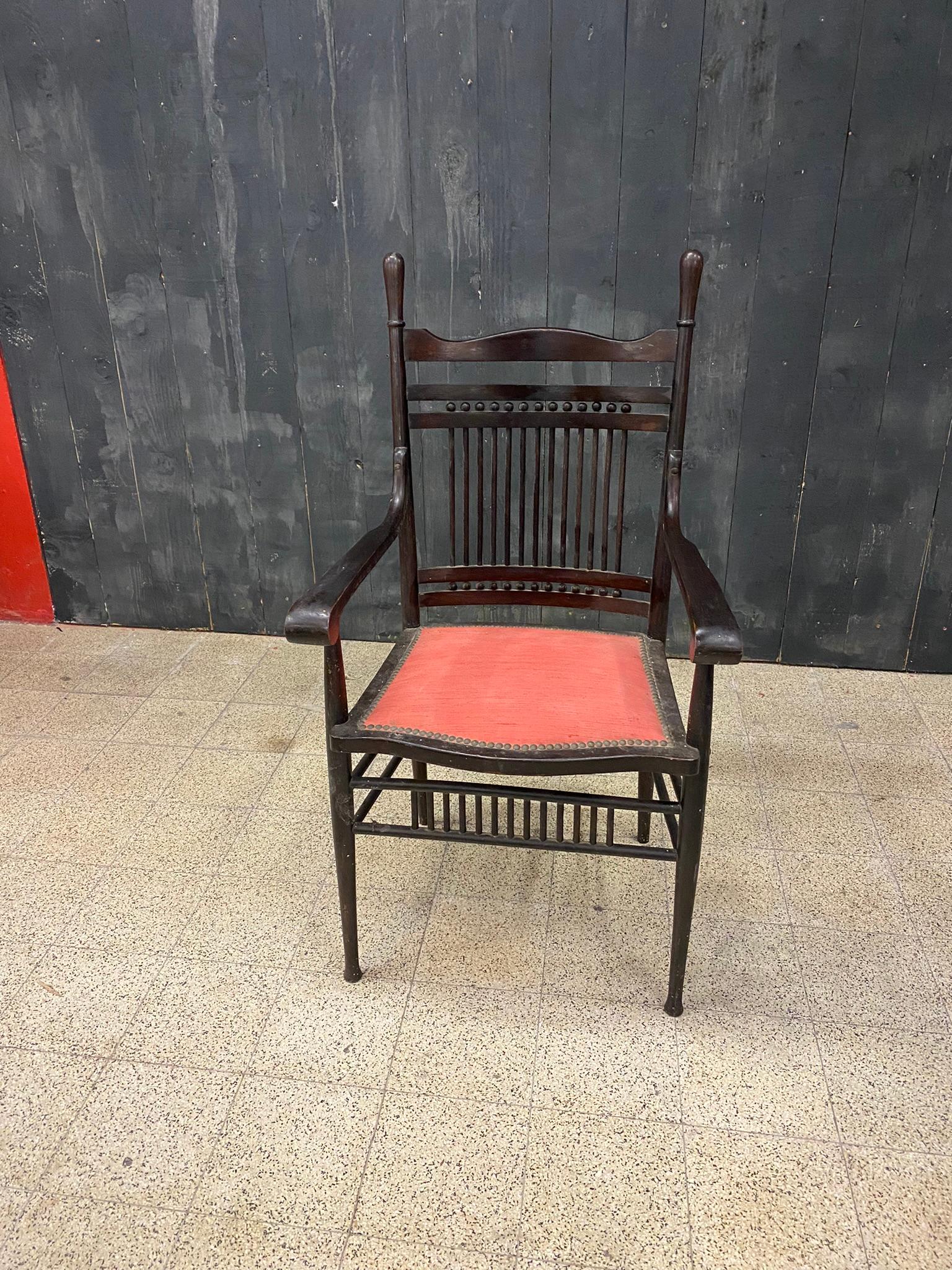 1 chaise originale d'époque 1900 en chêne 
Ce fauteuil est très bien fait, très léger et néanmoins très solide, car bien que non restauré il n'y a pas de manque ou de barres cassées.

 