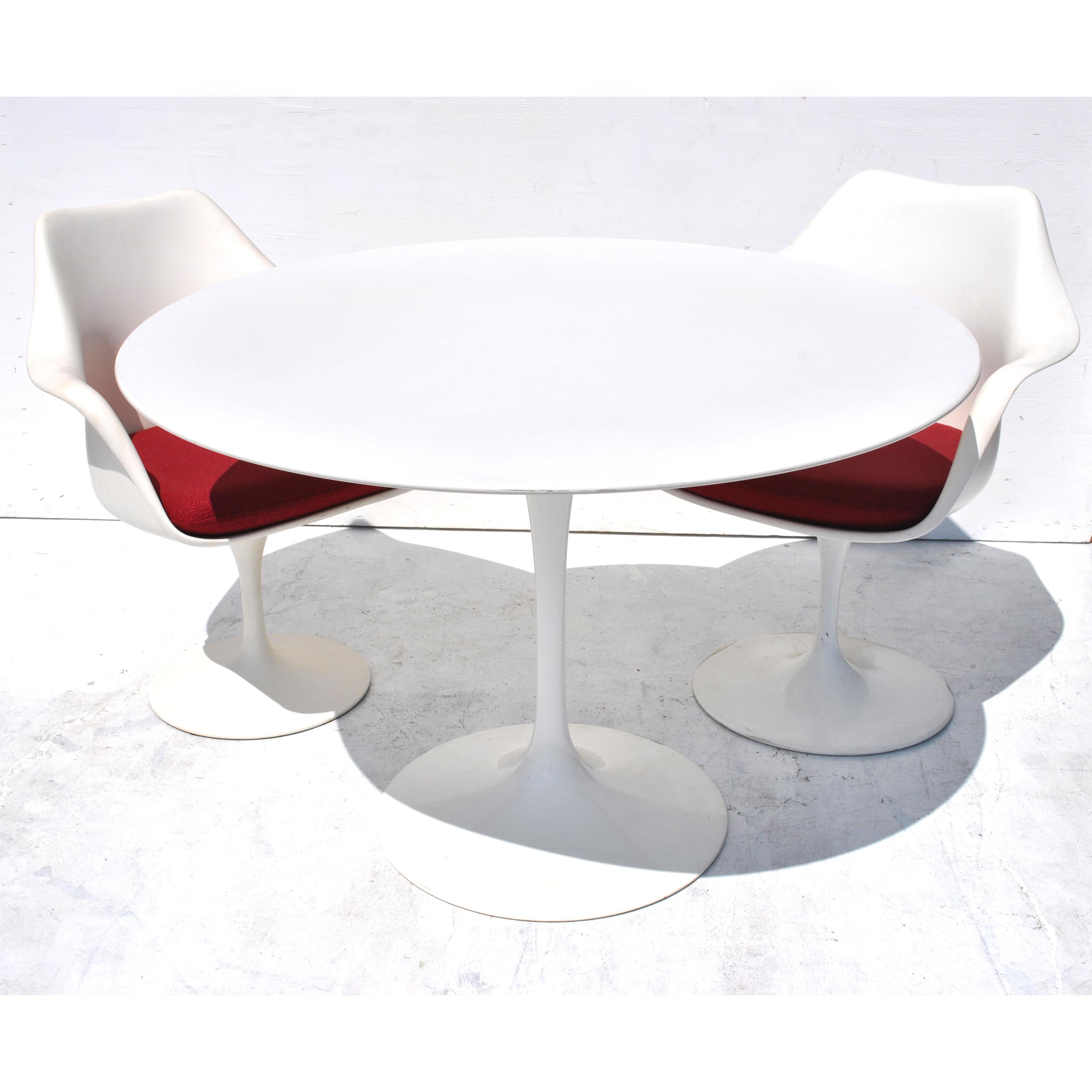 1 Original Knoll Eero Saarinen Swivel Tulip Armchair 3