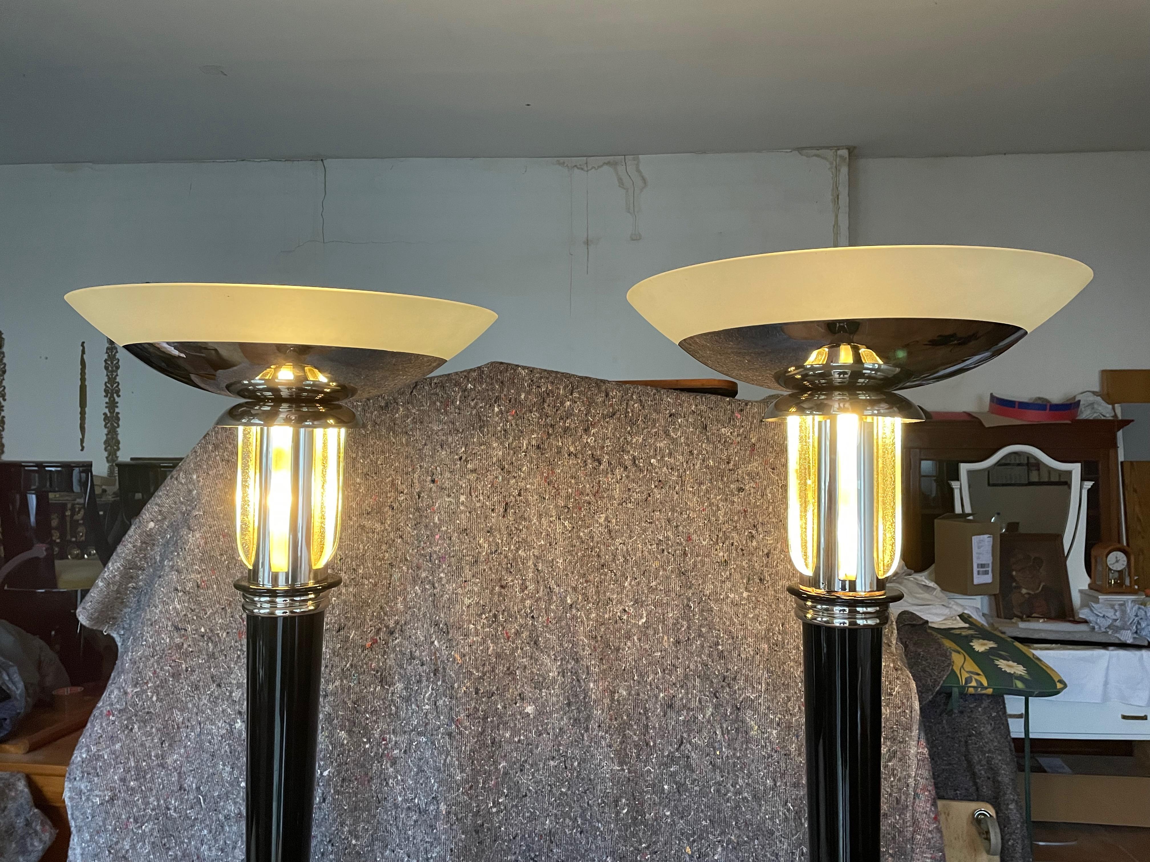 1 Pair of Art Déco Floor Lamps. France 1920s. For Sale 3